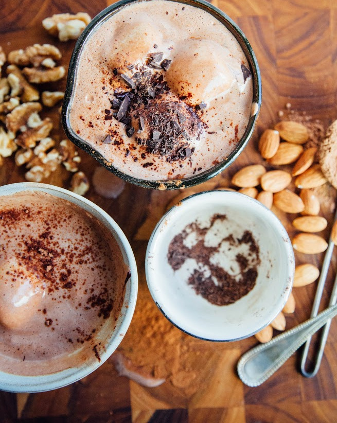 vegan hot chocolate + marshmallows