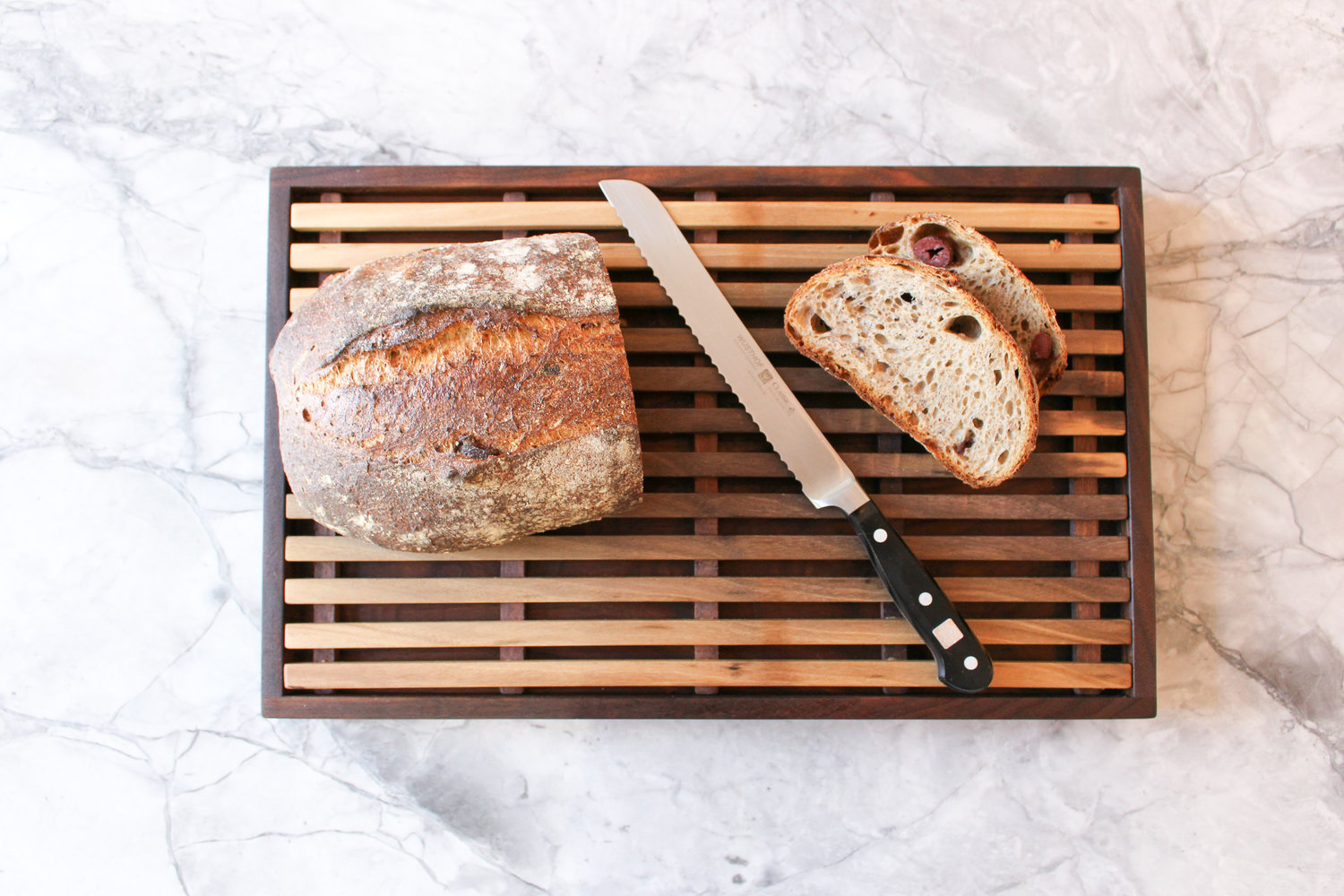 Bread Cutting Board with Crumb Catcher