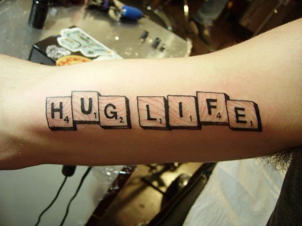 tattoo_lettering_hug