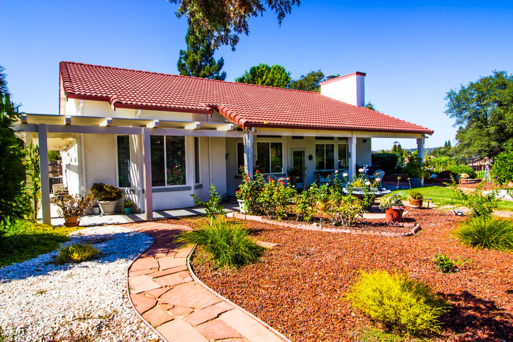 drought-landscaping-in-tustin-ca-drought-rebate-inner-city-skyline