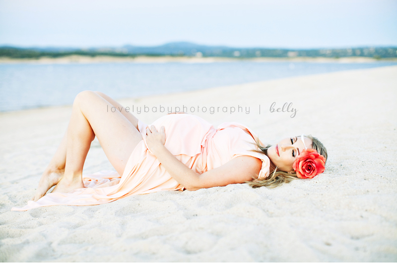 5 sacramento maternity and belly photography outdoors beach