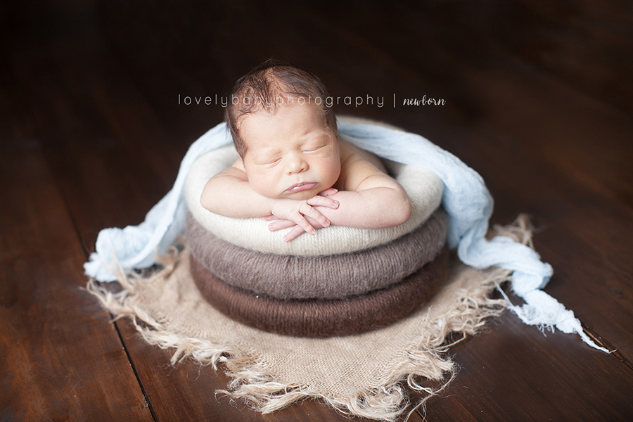 sacramento newborn photographer baby boy