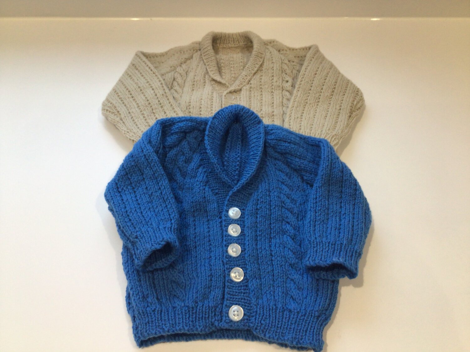 3-6 Months Baby Hand Knitted Cardigan Long Sleeves Button Closure 100% Wool LillyBella & Co 