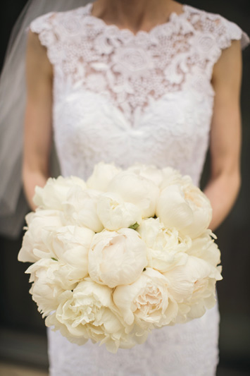 white peony bride bouquet