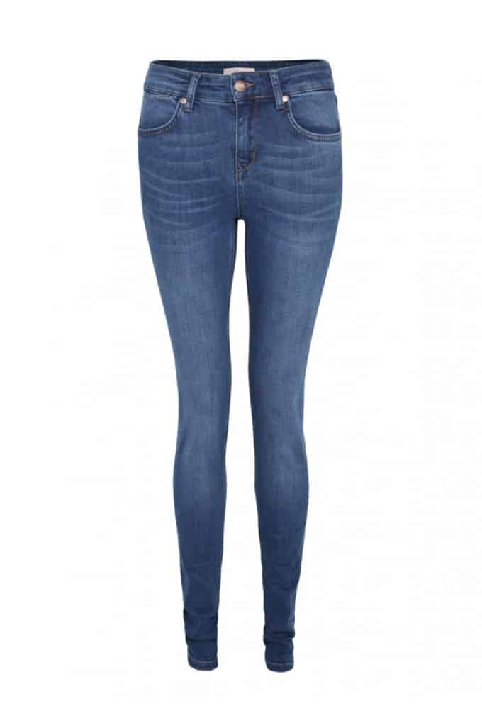 Ivy Skinny Jeans, £150, IDA. www.donnaida.com 