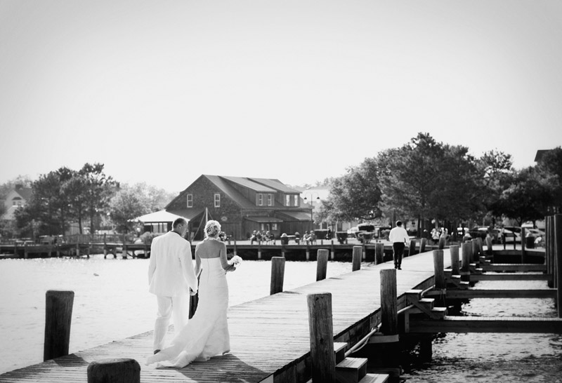 dock wedding in outerbanks in north carolina by alison yin