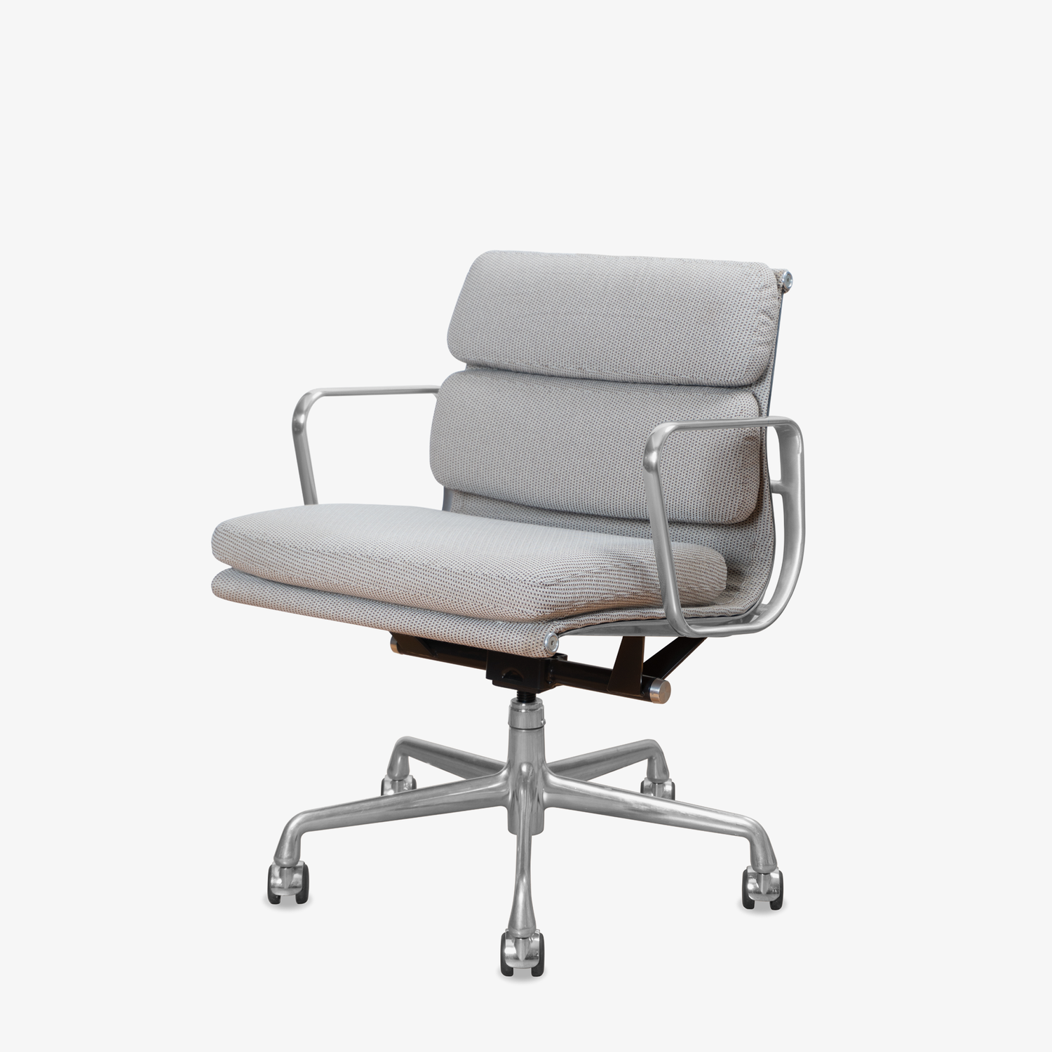 Eames Soft Pad Management Chairs by Charles & Ray Eames for Herman Miller  in Fabric