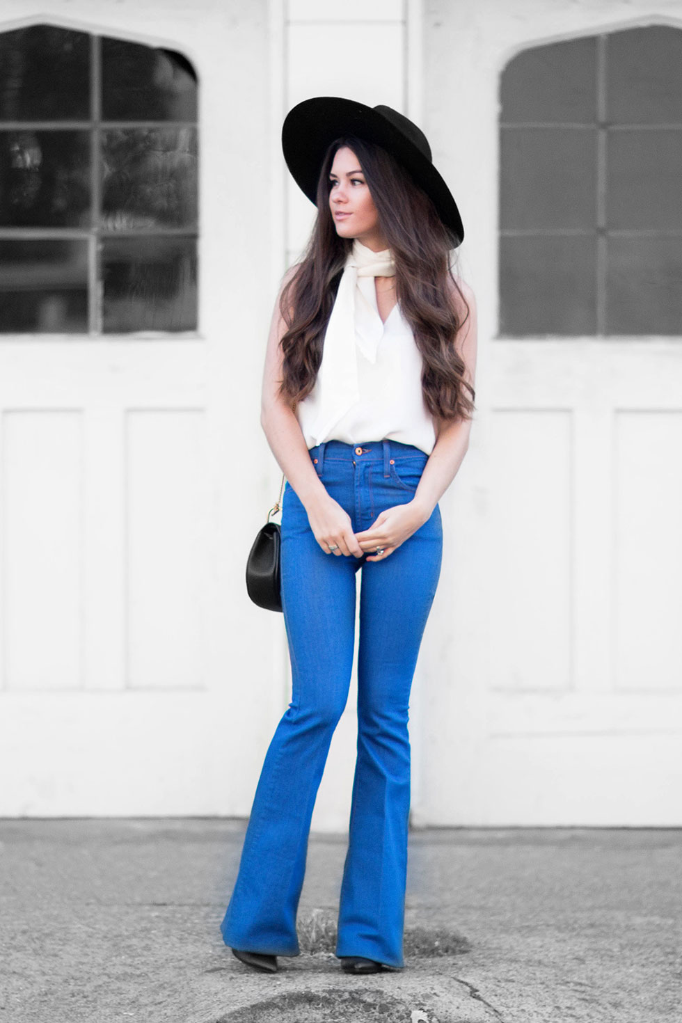 James Jeans High-rise Flared Jeans Fall Outfit Idea