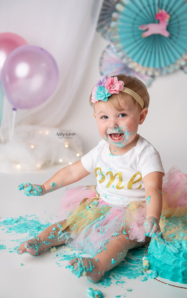 What To Expect From Your 1st Birthday Smash Cake Session Ashley
