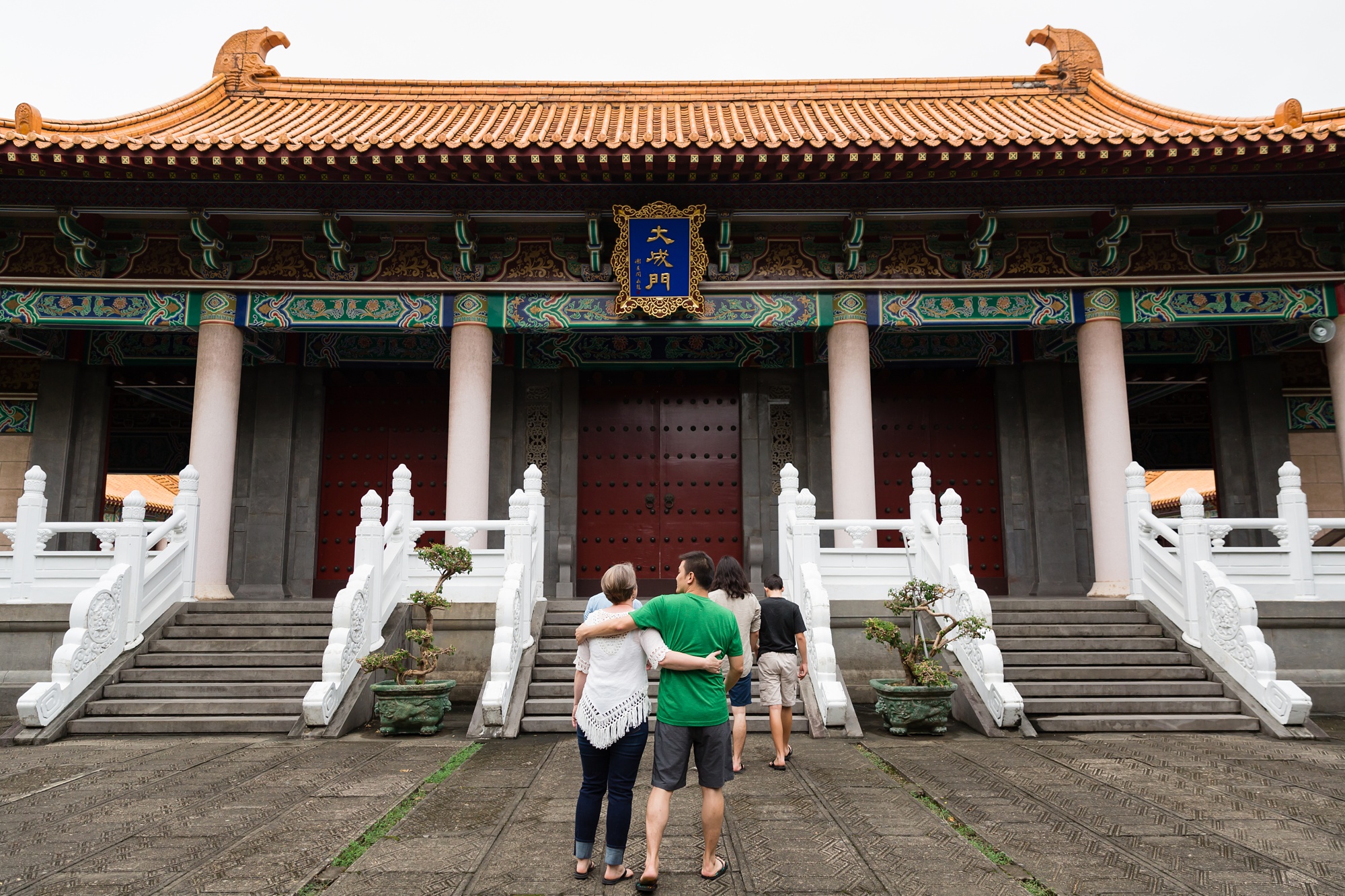 Taichung-Family-Temple-Session-Hunnicutt-4