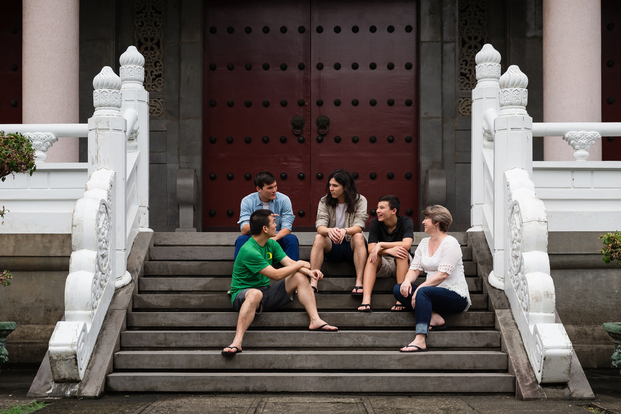 Taichung-Family-Temple-Session-Hunnicutt-5