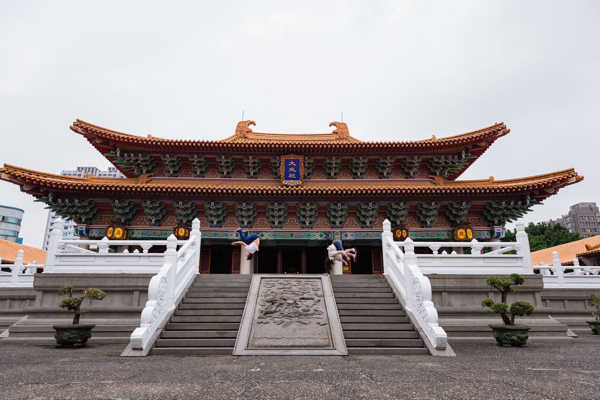 Taichung-Family-Temple-Session-Hunnicutt-12