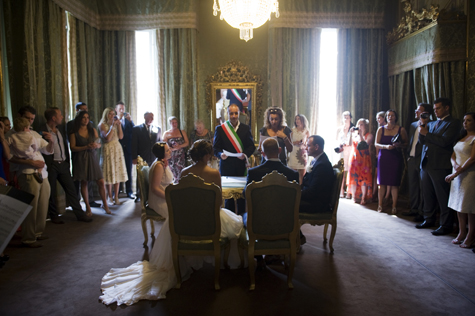 The marriage ceremony, Lucca registry office, Italy - photo by Pearl Pictures