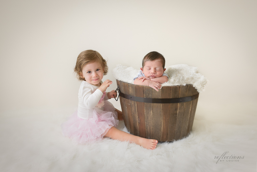 Sydney Family Photographer, Newborn Sibling shot, western sydney newborn photographer, how to prepare for your photoshoot, what to wear to your photoshoot