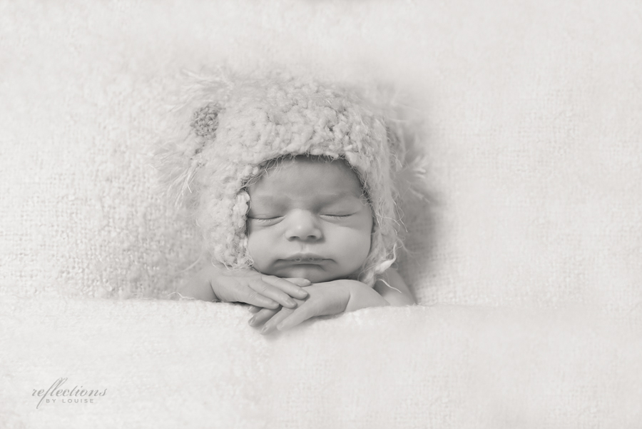 carlingford newborn photographer, oatlands baby photographer, sydney newborn photographer, western sydney baby photography, nighty night pose