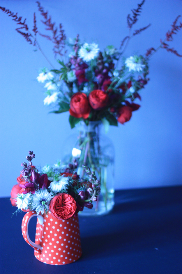 red_bouquet_tall_small