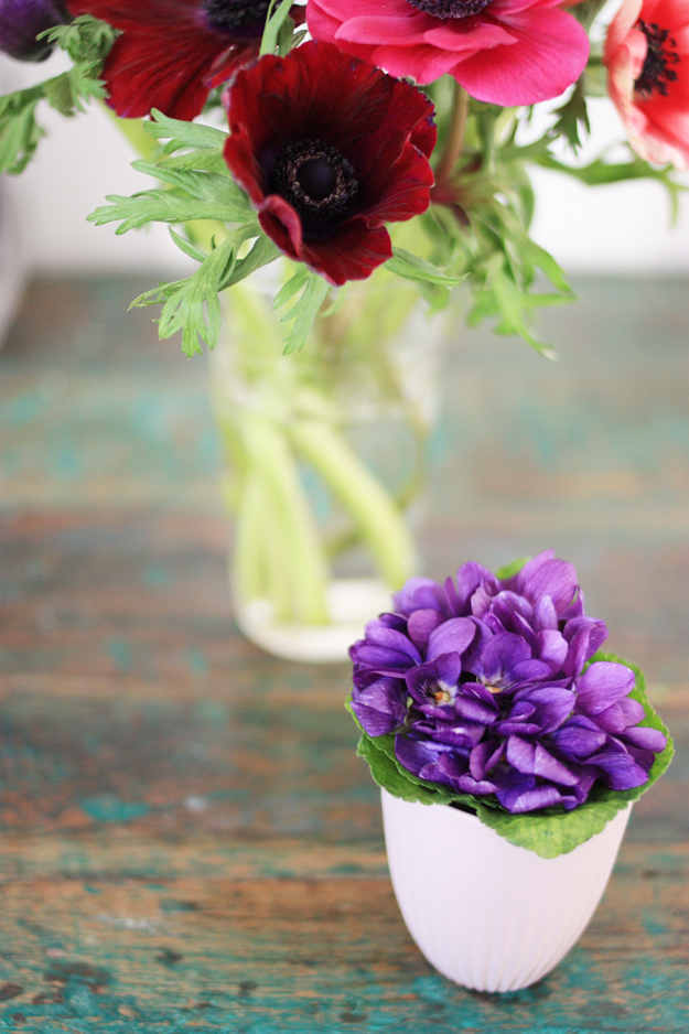 violettes and anemones