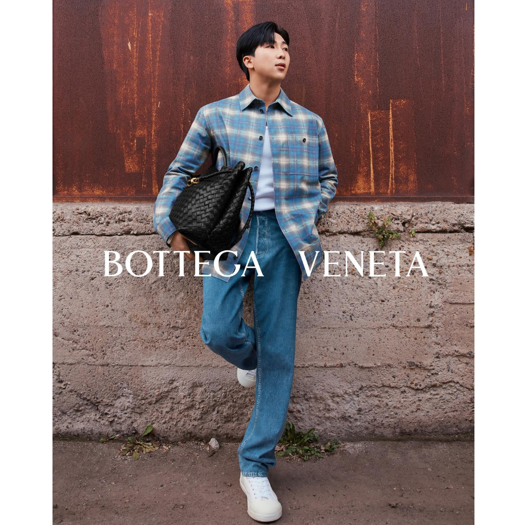 RM BTS Brand Ambassador Produk Bottega Veneta, Awal Muncul di Milan