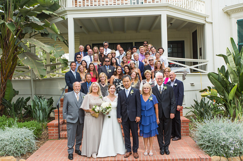 The Stow House Wedding photo with all their guests 