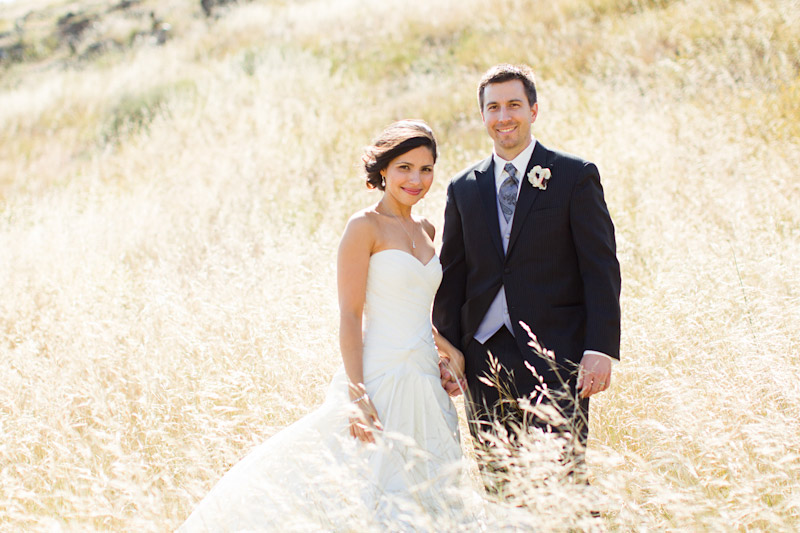 San luis obsipo wedding photography of a couple in a field with beautiful light (2 of 5)