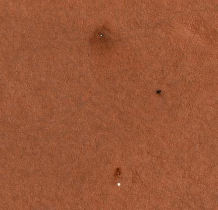 Phoenix Landing Site as Seen by Mars Recon