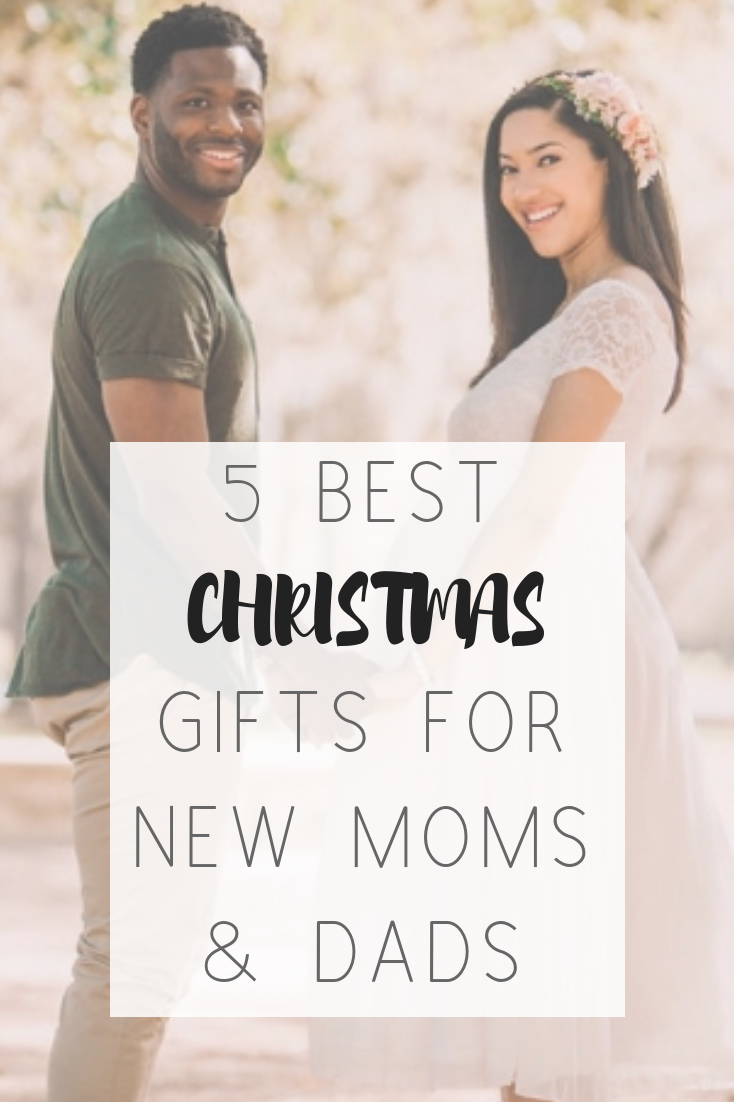  What to get new parents for Christmas | Honeycomb Moms | It's not always easy shopping Christmas gifts for new moms, and forget about new dads! The seven millennial moms of Honeycomb Moms are here to help with our best holiday gift ideas. | Photo credit: Ivan Garcia Studio 