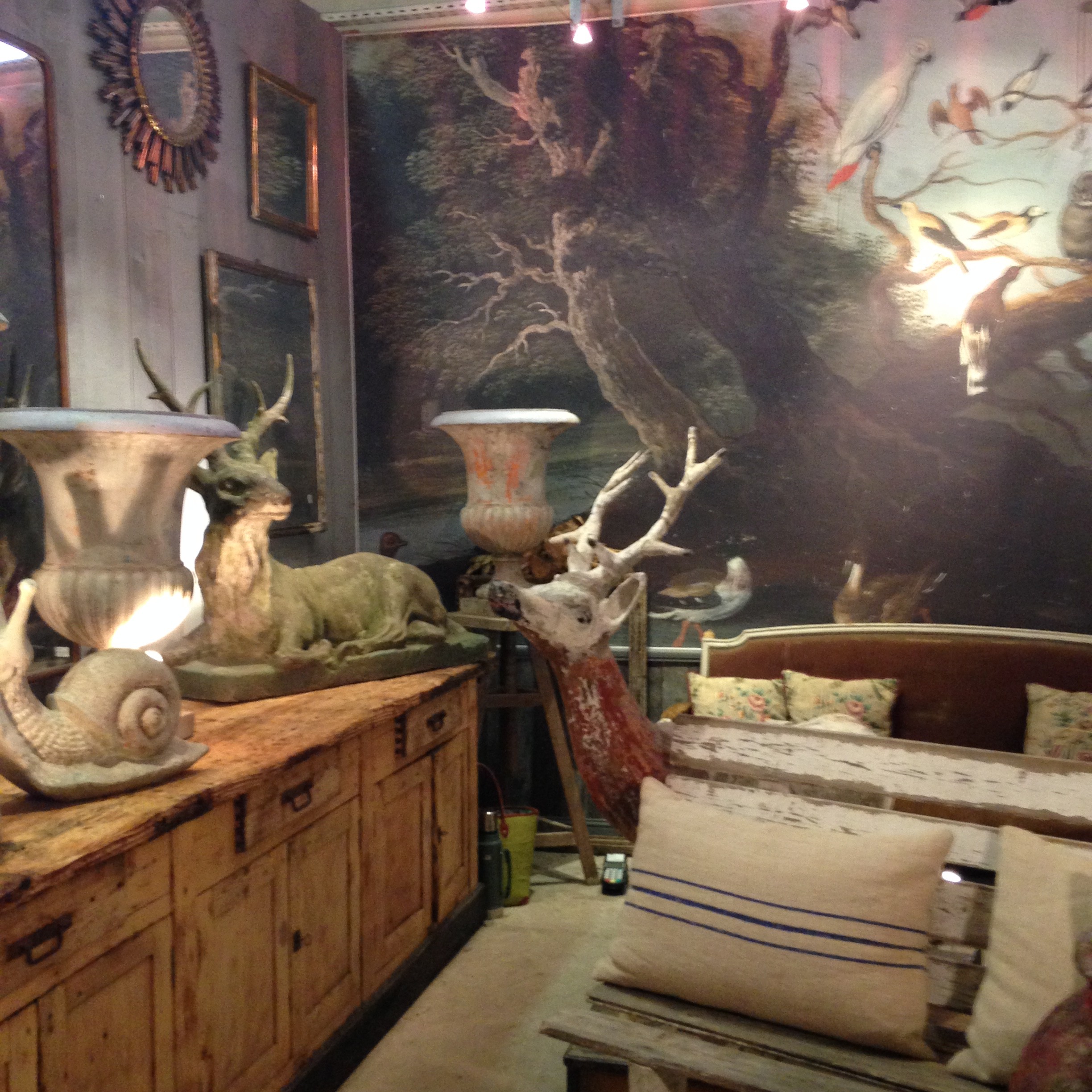 The French Muse experience antique brocante