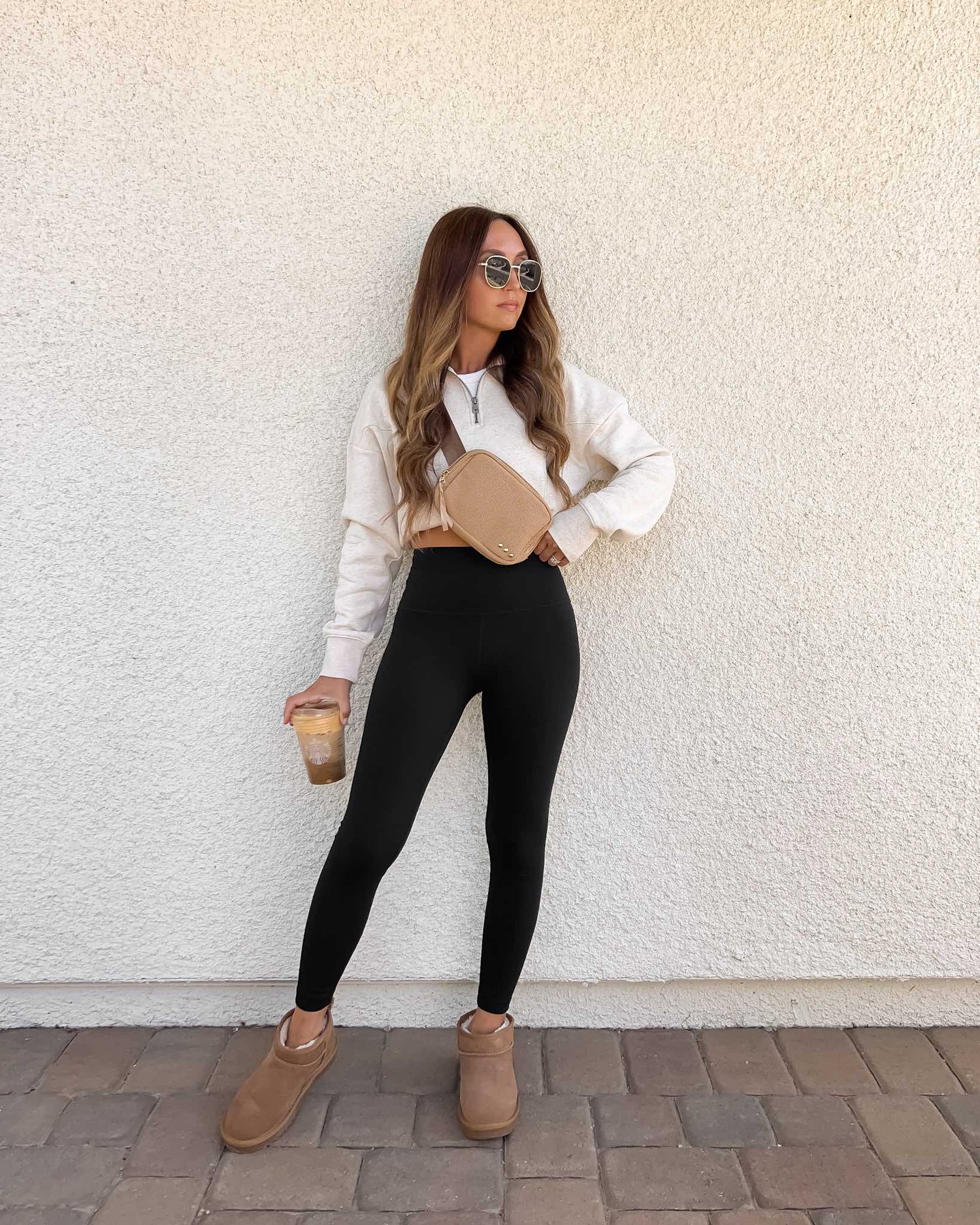 Black Leggings with Uggs Outfits (9 ideas & outfits)