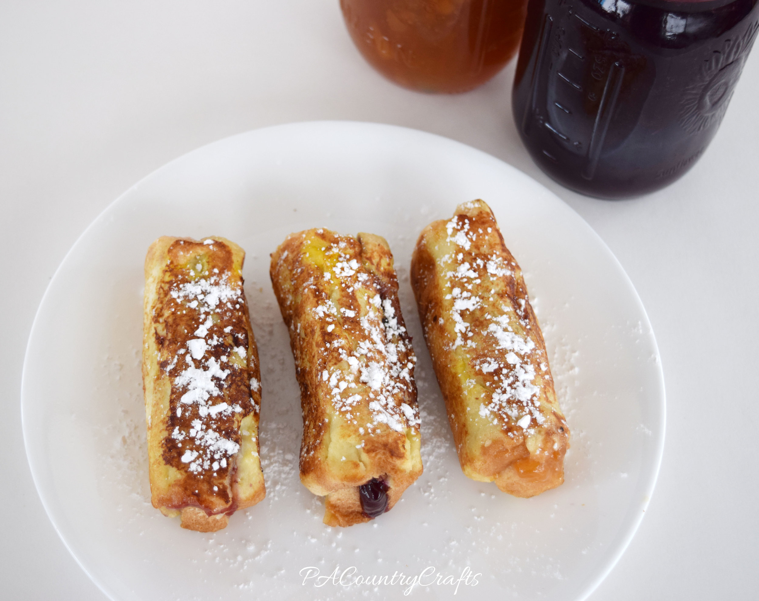 peanut butter and french toast french toast roll-ups