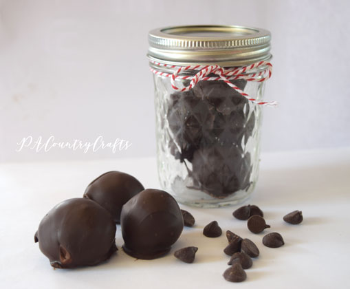These chocolate truffles are really easy- only 2 ingredients!