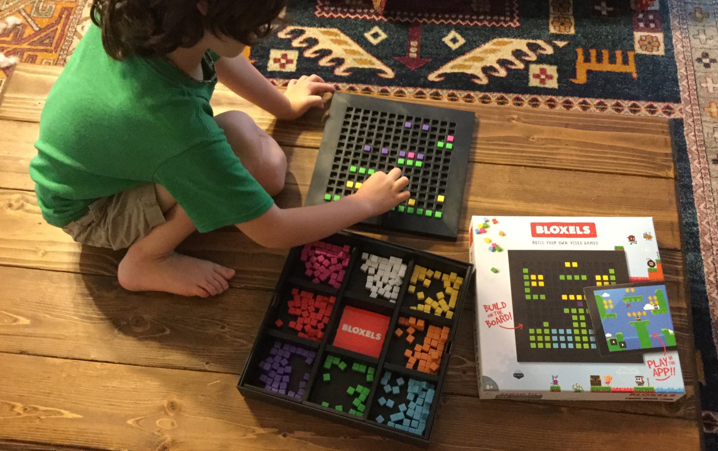MATTEL Bloxels Build Your Own Video Game Starter Kit Build On Board Play In App 