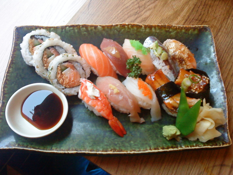 12-pieces-sushi-sushi-ya