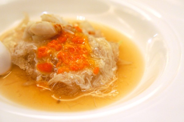 Golden Peony Conrad Centennial Singapore - Tea Inspired Menu - Braised Bird's Nest with Crab Meat and Roe served with Double Boiled 'Yu Lan Xiang' Tea Infused Broth
