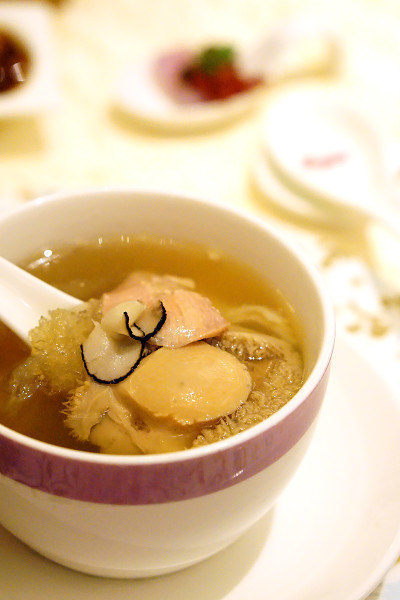 Chinese New Year 2016 - Man Fu Yuan InterContinental Singapore - Double-boiled Sakura Chicken Soup with Bird's Nest, Fish Maw, Abalone & Black Truffle