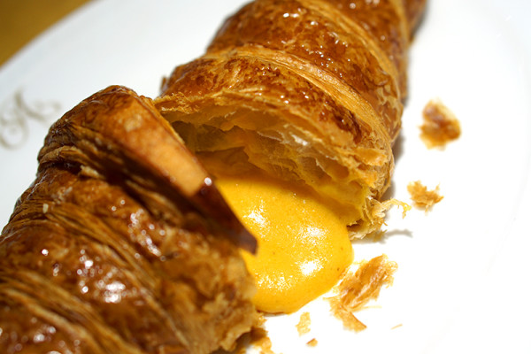 Antoinette Joins the Salted Egg Wars - Launches Salted Egg Lava Croissant 2