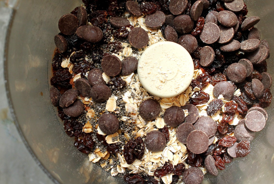 Chocolate Chip Oatmeal Raisin No-Bake Treats
