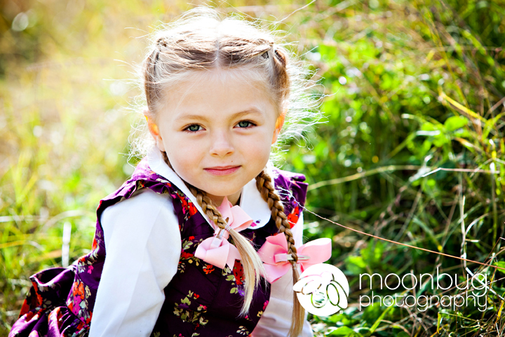 Family Photographer, Moonbug Photography at Holliday Park in Indianapolis