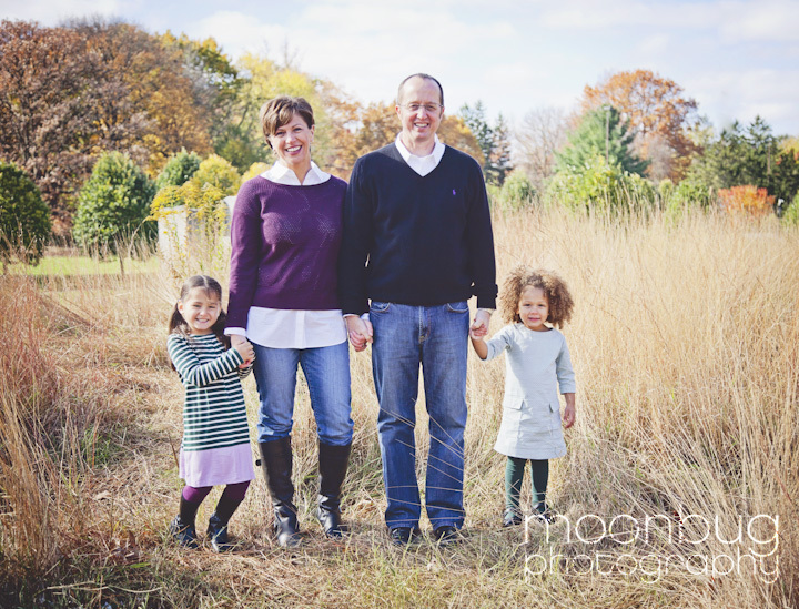 Indianapolis photographer, Sonja Clark, embraces a unique, natural style of children’s photography.  Moonbug Photography offers on location and studio photography for newborns, babies, kids, families, seniors, maternity and births. Moonbug Photography also has a fresh approach to creating stunning school pictures.