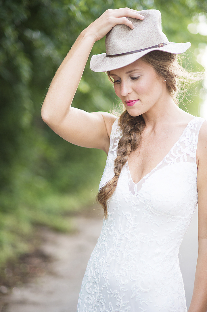 Ely Fair Photography | Florals by Emerson Events OKC | Hair/Make Up: Chelsey Ann Artistry 