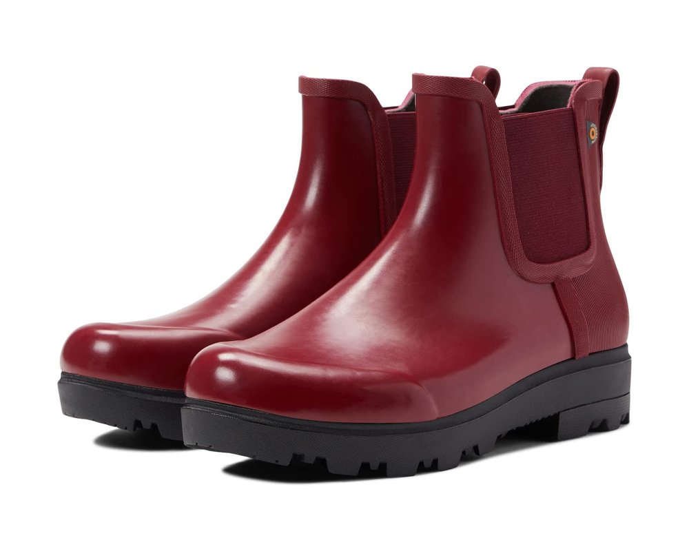 Bogs Women's Holly Chelsea Shine Rain Boots Cranberry — FOOTPRINTS
