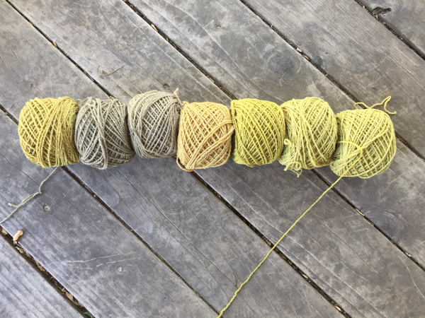 1019-dyed yarn