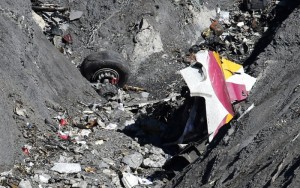 Remains of the crashed aircraft Source: thedailybeast.com