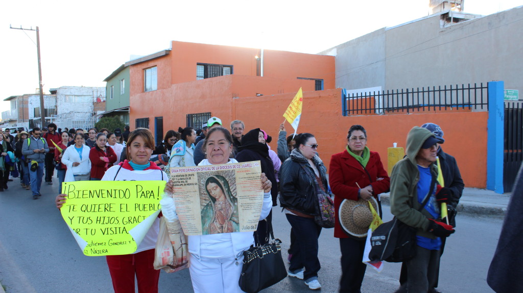 Residents of Juarez Welcome the Pope