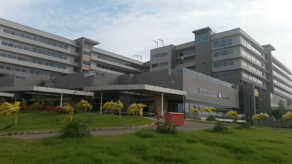 Aster Medcity Hospital Entrance (Cochin, Kerala). Source: Wikimedia Commons