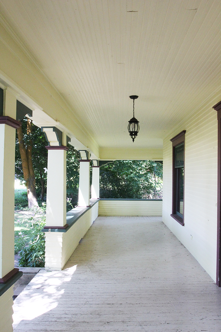 The Grit and Polish - Farmhouse Before Porch