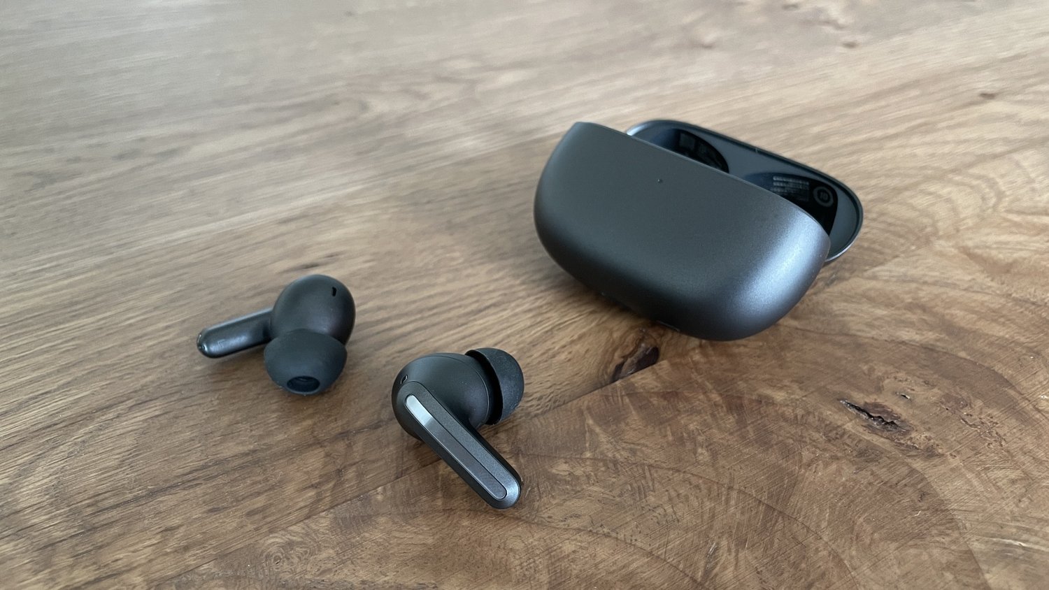 Xiaomi Redmi Buds 4 Pro Review - Hard to beat affordable True Wireless  Earbuds 