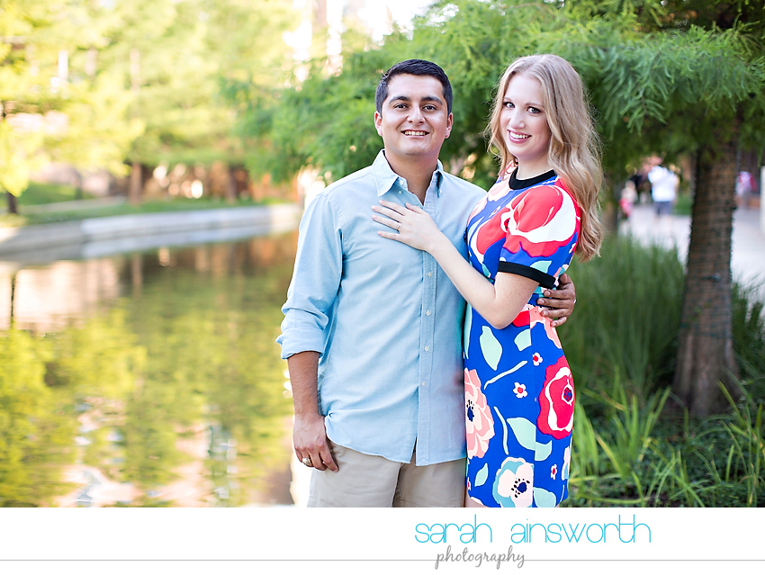 the-woodlands-wedding-photographer-market-street-the-woodlands-waterway-engagement-pictures-meghan-phil18