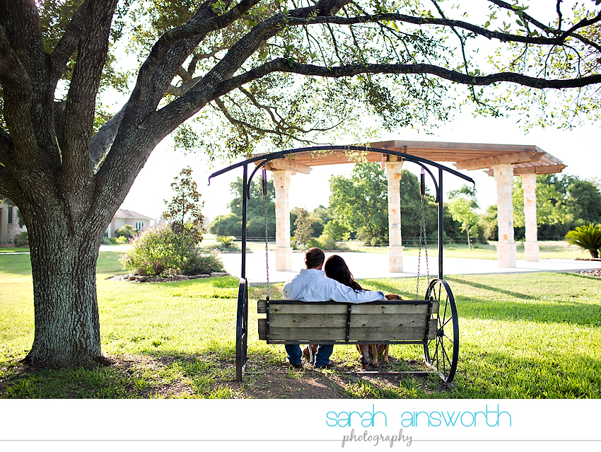 moffitt-oaks-wedding-tomball-wedding-photographer-tomball-rustic-engagement-pictures-natalie-justin006