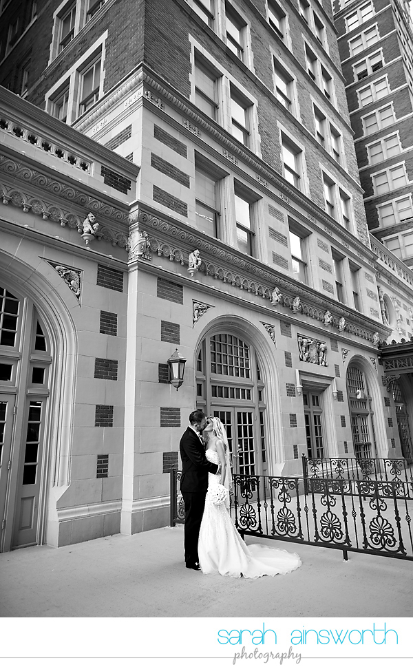 houston-wedding-photographer-crystal-ballroom-wedding-rice-hotel-houston-magnolia-hotel-sarah-jonathan46