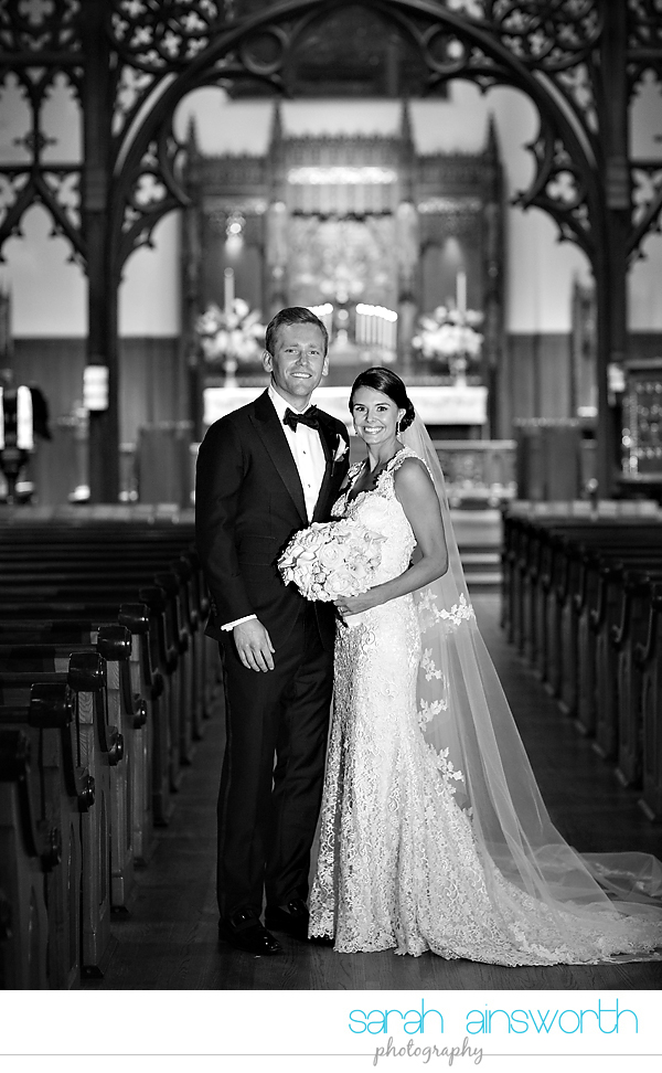 houston-wedding-photographer-christ-church-cathedral-petroleum-club-of-houston-wedding-photographer-charlotte-chris023